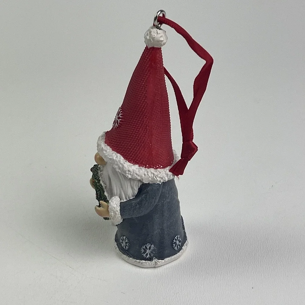 Gnome Holding Wreath Christmas Tree Ornament Xmas Holiday Decoration Tiered Tray